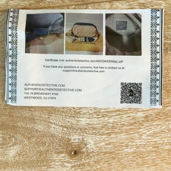 Louis Vuitton Cream and Blue Crossbody Bag with Signature Monogram - Picture 13 of 16